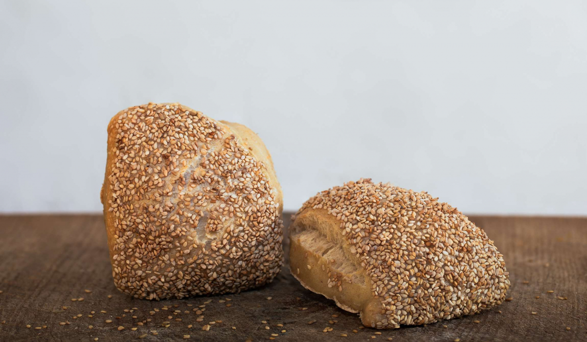 MOHN / SESAM-BRÖTCHEN